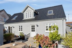 Djursgade 8, 8500 Grenaa