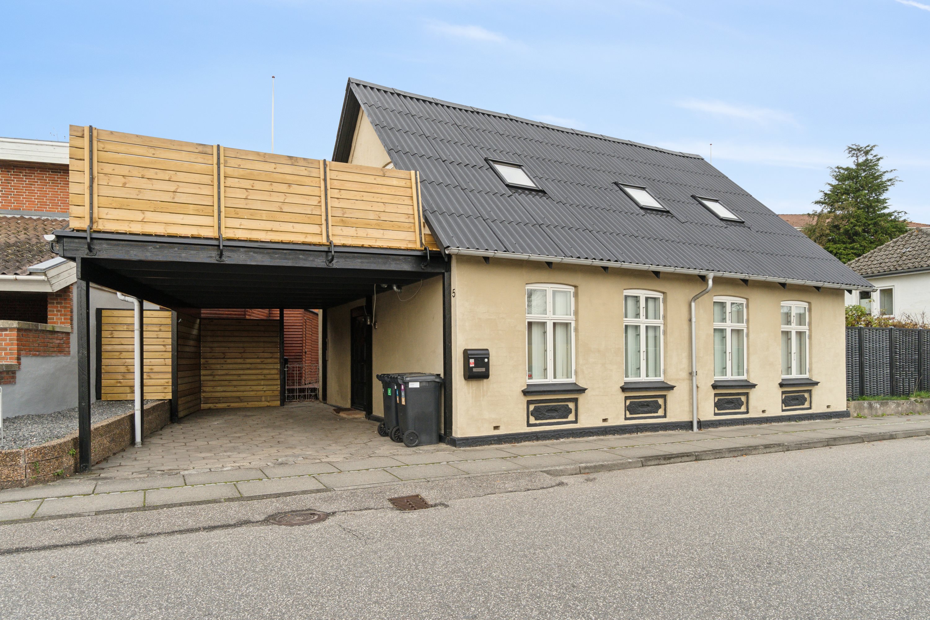 Villa på Jernbanegade 5 9560 Hadsund.