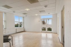 Torvet 4, st. 8500 Grenaa