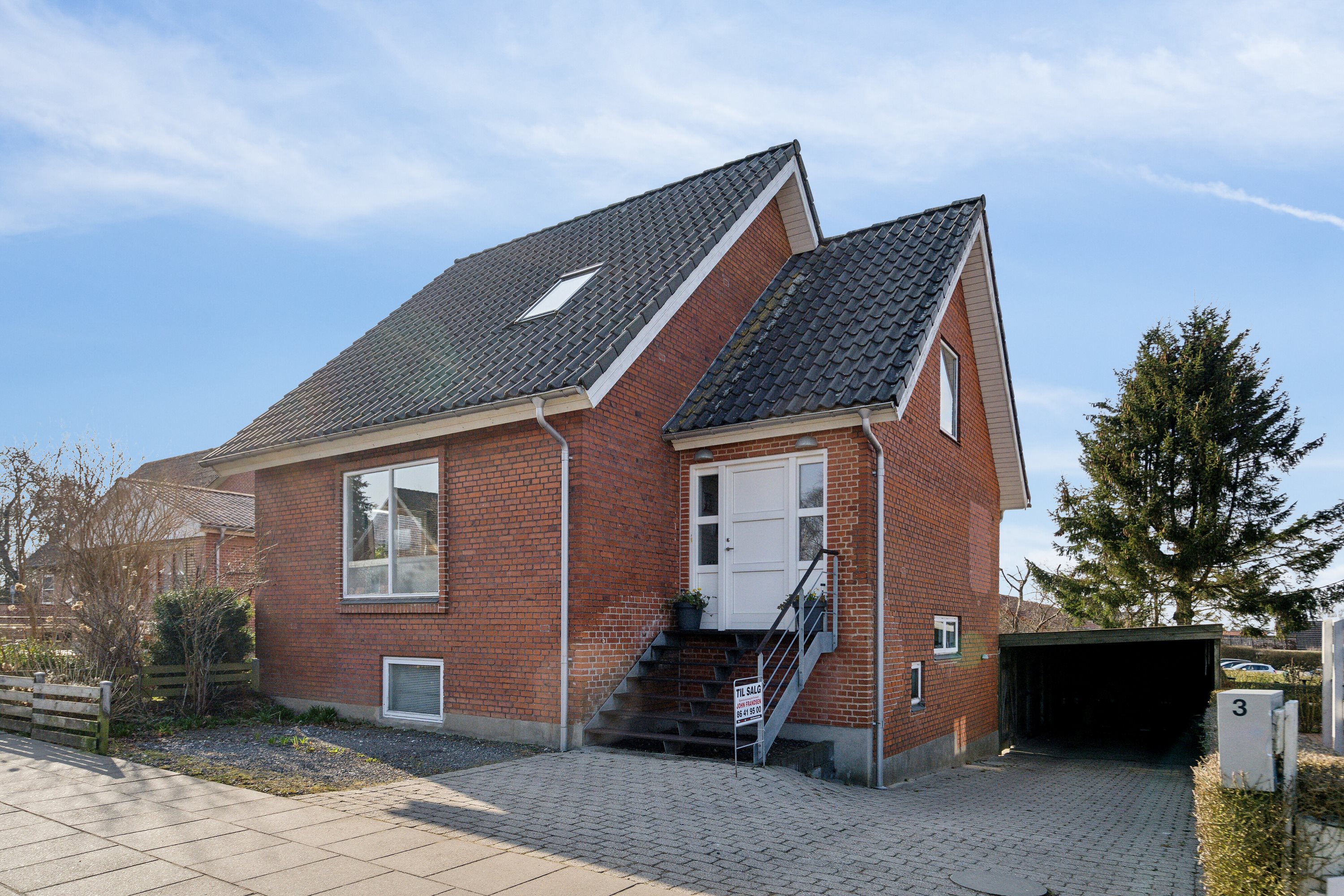 Villa på Skolegade 3 8881 Thorsø.