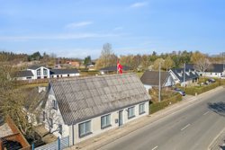 Lyngbyvej 75, 8570 Trustrup