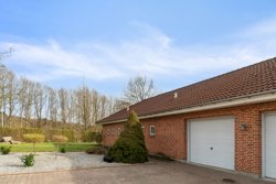 Rødtjørnevej 1, Laurbjerg, 8870 Langå