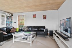 Rødtjørnevej 1, Laurbjerg, 8870 Langå