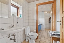 Rødtjørnevej 1, Laurbjerg, 8870 Langå