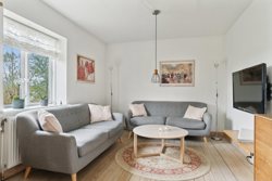 Ebeltoftvej 6, Tåstrup, 8410 Rønde