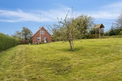 Ebeltoftvej 6, Tåstrup, 8410 Rønde