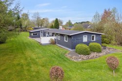 Midtagervej 10, Dyngby Strand, 8300 Odder
