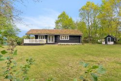 Lyngbakken 7, Fjellerup Strand, 8585 Glesborg