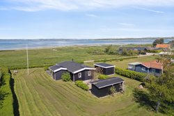 Vrinners Strandvej 37, 8420 Knebel