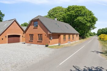 V. Sneptrupvej 20, 7451 Sunds