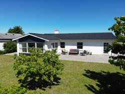 Klitrosevej 6, 4760 Vordingborg