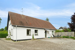 Lyngbyvej 74, 8570 Trustrup