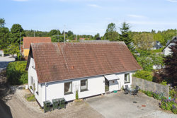 Lyngbyvej 74, 8570 Trustrup