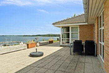 Højvej 5, 8420 Knebel
