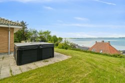 Højvej 5, Skellerup, 8420 Knebel