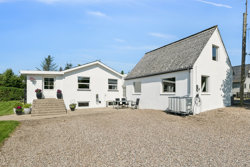 Holmedal 87, Voerladegård, 8660 Skanderborg