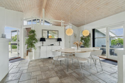 Valmuevej 39, Følle Strand, 8410 Rønde
