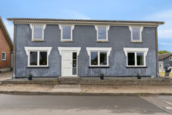Langgade 15, 8350 Hundslund