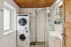Langgade 15, 8350 Hundslund