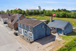 Langgade 15, 8350 Hundslund