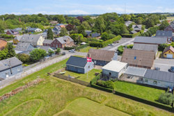 Langgade 15, 8350 Hundslund