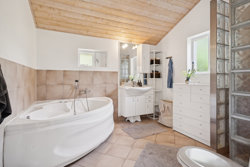 Bøsholmstien 40, Fjellerup Strand, 8585 Glesborg