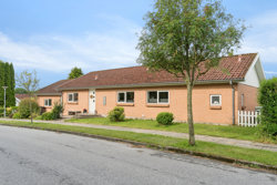 Skovsangervej 15, 8382 Hinnerup