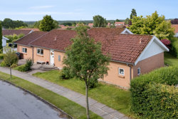 Skovsangervej 15, 8382 Hinnerup