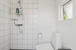 Løvsangervej 2, Følle Strand, 8410 Rønde