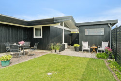 Ranunkelvej 32, Følle Strand, 8410 Rønde