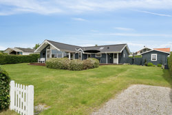 Stenvendervej 4, Følle Strand, 8410 Rønde