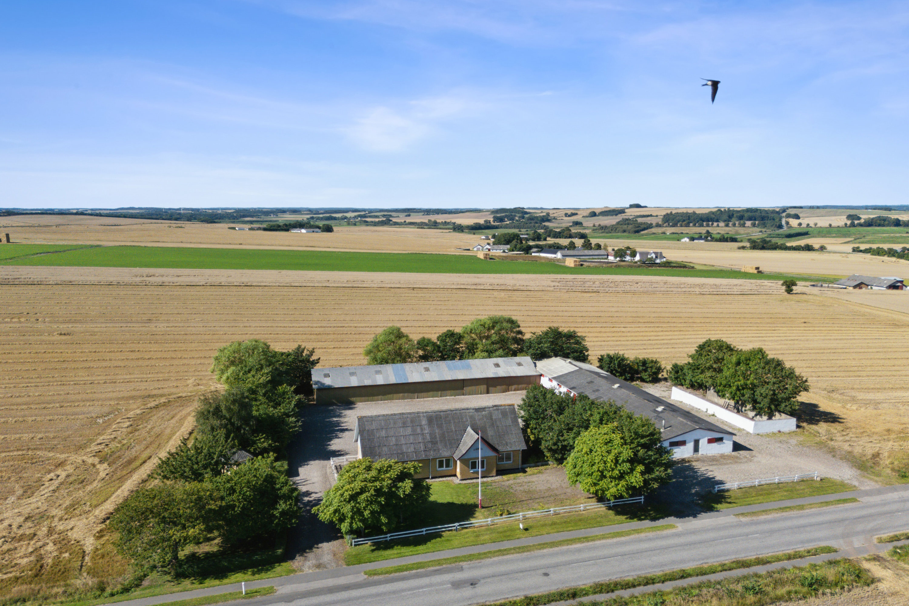 Landejendom på Komdrupvej 10 9293 Kongerslev.