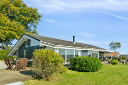 Stenhøjvej 11, Følle Strand, 8410 Rønde
