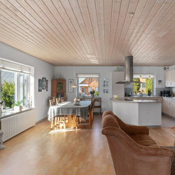 Søgade 10, 8643 Ans By