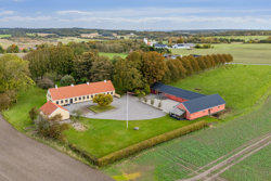 Pedersmindevej 22+24, Kastbjerg, 8970 Havndal