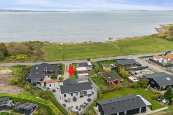 Strandvejen 110, 8410 Rønde