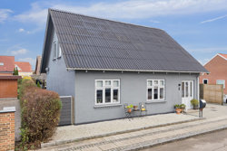 Svalevej 4, 6971 Spjald