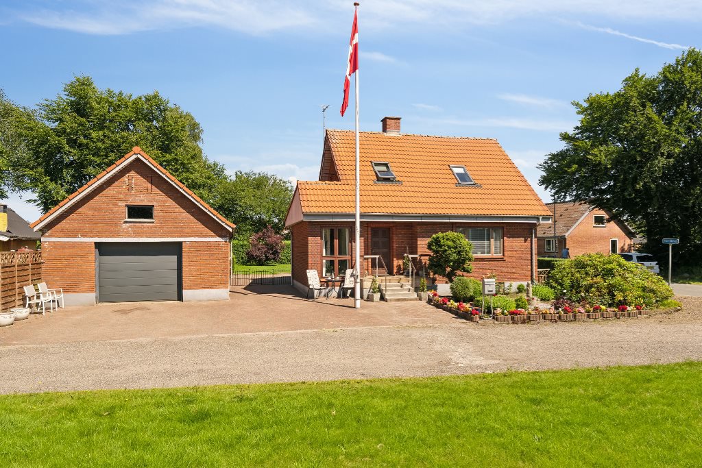 Villa på Hveddevej 7 6933 Kibæk.