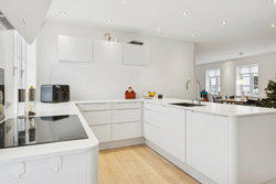 Højskolebakken 1, 7171 Uldum