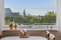 Blombjergvej 8, Følle Strand, 8410 Rønde