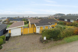 Blombjergvej 8, Følle Strand, 8410 Rønde