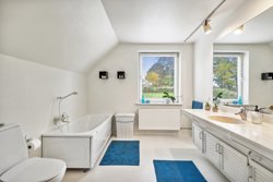 Stationsvej 36, 8581 Nimtofte