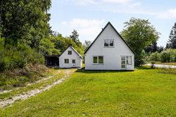 Kirkevej 2, Tolne, 9870 Sindal