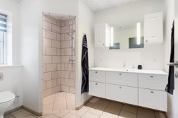 Klæstrupvej 74, 9740 Jerslev J