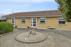 Fuglgårdsvej 24, 7600 Struer