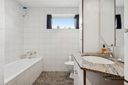 Rugvænget 1, Lime, 8544 Mørke