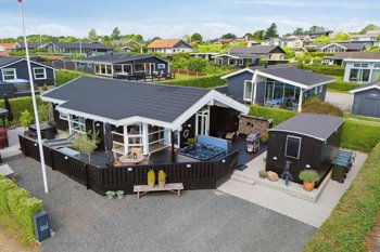 Midsommervej 4, 8410 Rønde