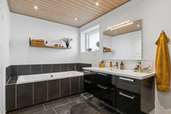 Tårnfalkevej 14, Heldum, 7620 Lemvig