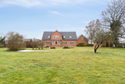 Ørbækvej 1-3, Mejlskov, 5400 Bogense