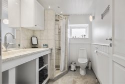 Tuenvej 240, 9900 Frederikshavn